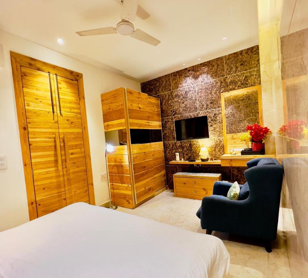 Divine Studios Rajouri Garden New Delhi Buitenkant foto
