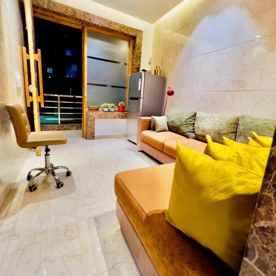 Divine Studios Rajouri Garden New Delhi Buitenkant foto